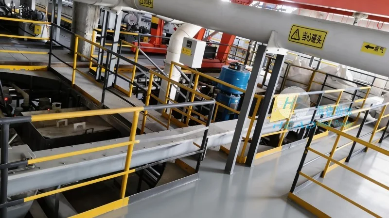 System pneumatycznego przenoszenia cząstek resinu